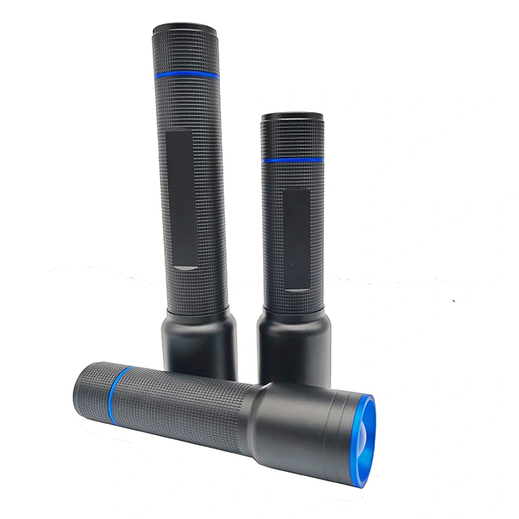 Tehokas 2500 lumenin taskulamppu